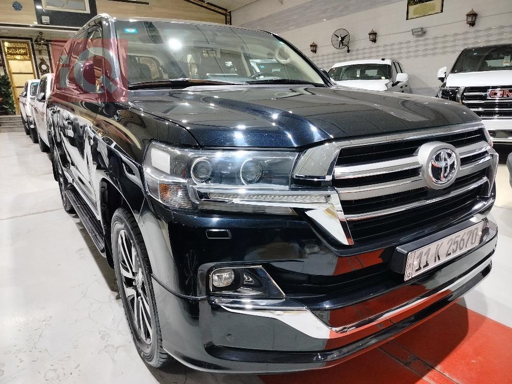 تويوتا لاندكروزر